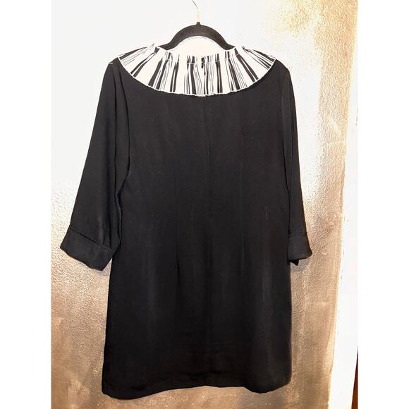 Kai-Aakmann Preppy Academia Kawaii Black White Pleated Collar Shift Dress - Picture 6 of 9